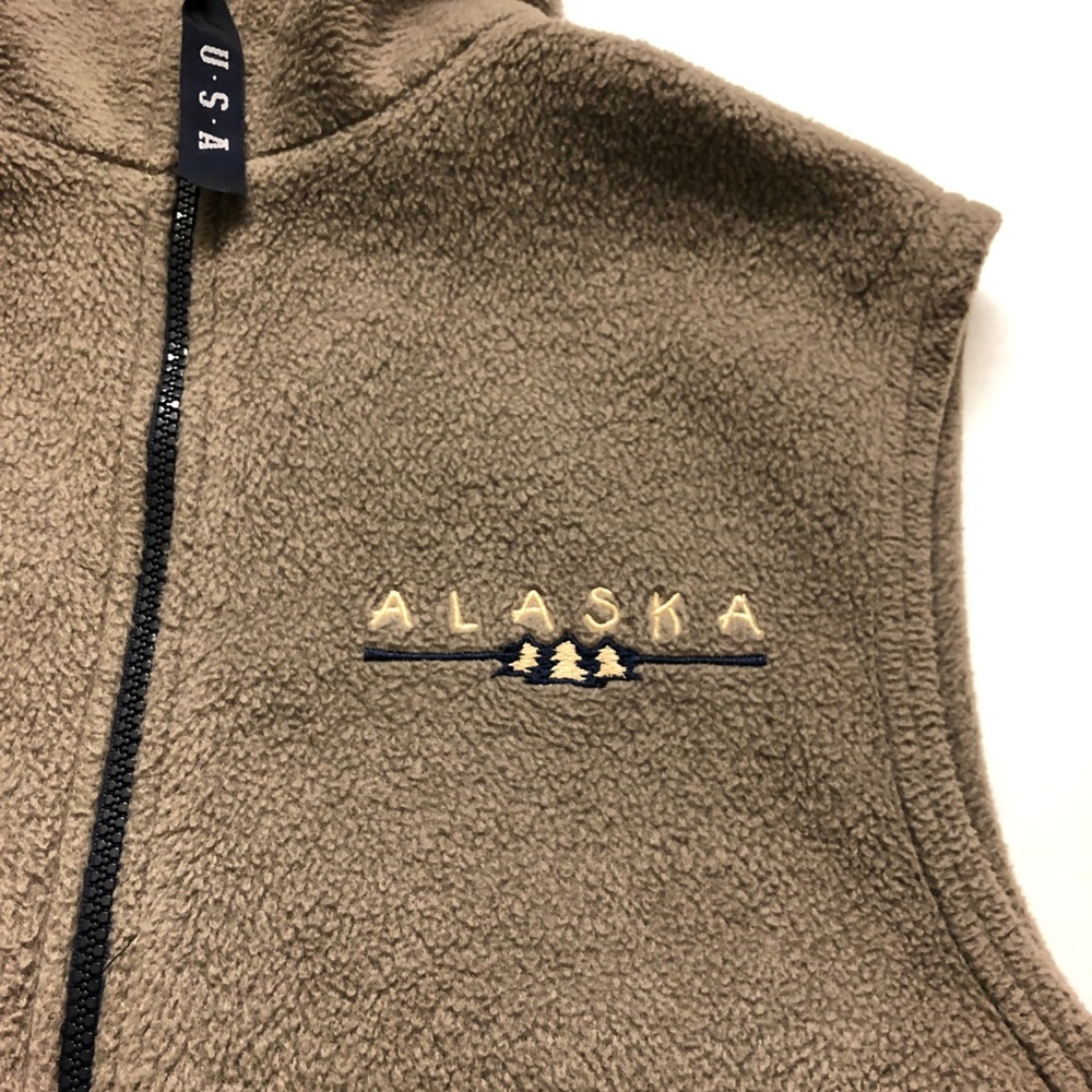 Alaska men’s fleece vest